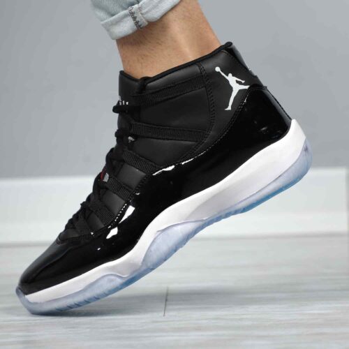 نایک ایر جردن 11 رترو سفید مشکی زیر ژله Nike Air Jordan 11 Retro