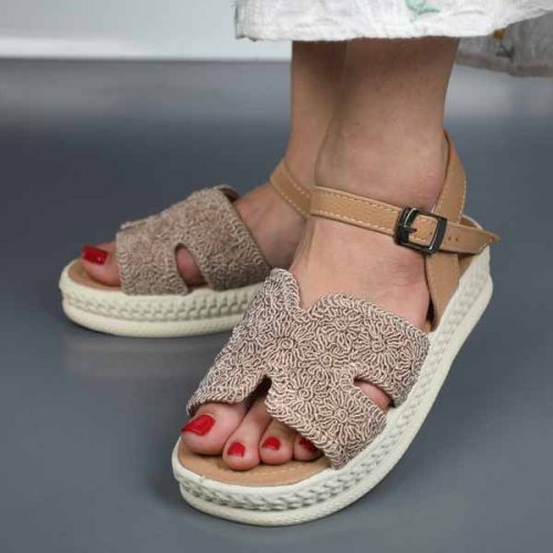 صندل زنانه طرح گلدوزی مدل یسنا نسکافه ای