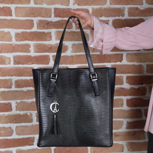 کیف دوشی زنانه چرم آویزدار