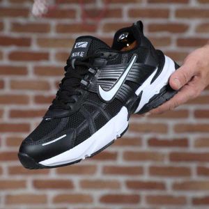 کتونی اسپرت نایک V2K مشکی نقره ای زیر سفید DSQ