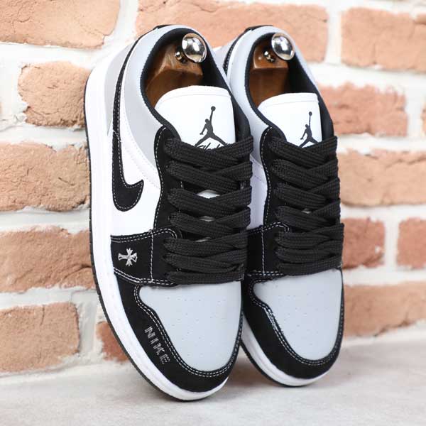 کتونی مردانه نایک جردن 1 صلیب مشکی سفید طوسی HP کتونی مردانه نایک جردن 1 صلیب مشکی سفید طوسی HP