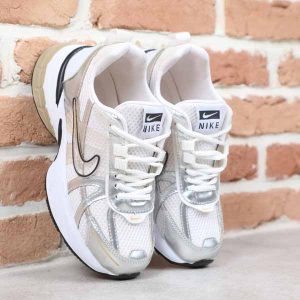 کتونی اسپرت نایک V2k سفید نقره ای شاهان