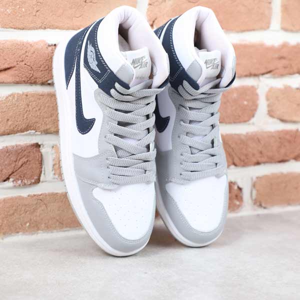 کتونی نایک ایر جردن ساقدار سفید سرمه ای HP کتونی نایک ایر جردن ساقدار سفید سرمه ای HP