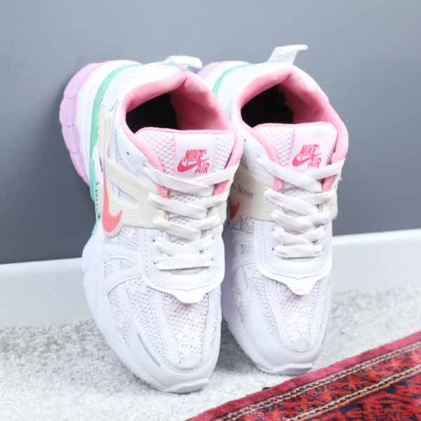 کتونی اسپرت نایک V2k گلدار سفید صورتی سورنا