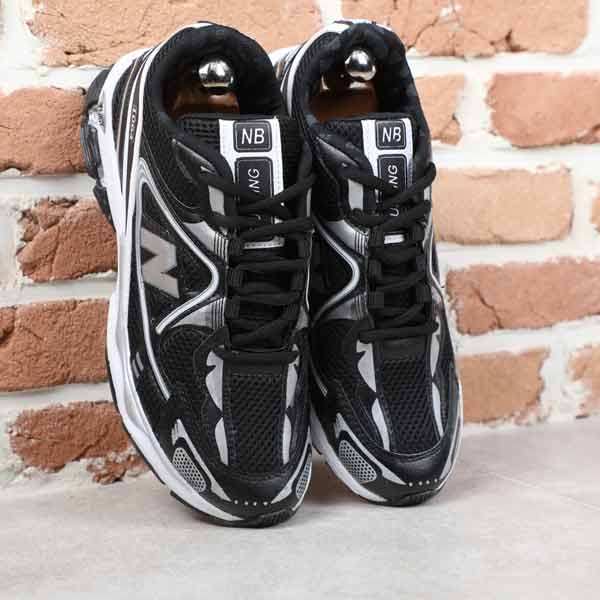 کتونی اسپرت نیوبالانس 1064 مشکی نقره ای سفید