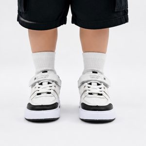 کتونی بچگانه FASHIONسفیدمشکی پاموک